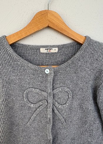 Düğmeli Gri Nakışlı Kadın Hırka - Görsel 2