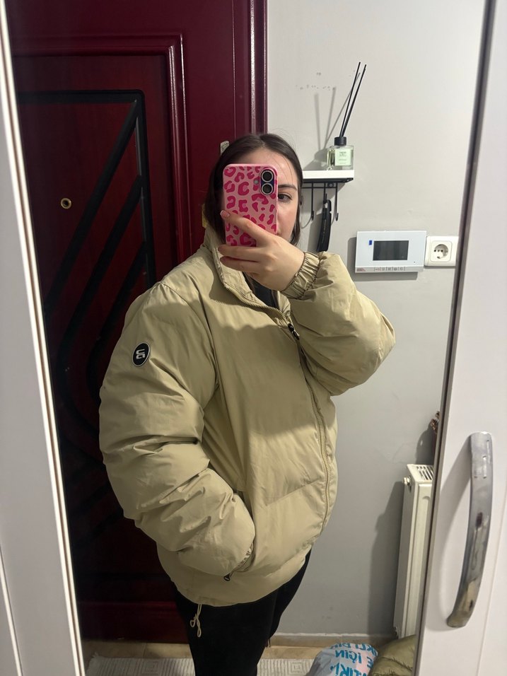 Bej Kadın Şişme Kısa Mont - Görsel 2