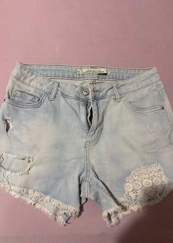 Nakışlı Dantel Detaylı Kadın Mini Denim Şort