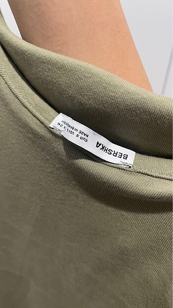 s Beden haki Renk Bershka