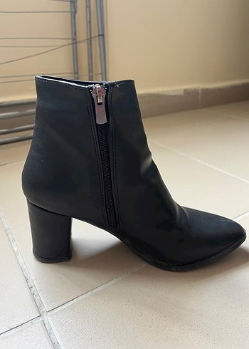 Diğer Siyah Deri Stiletto Topuklu Bot