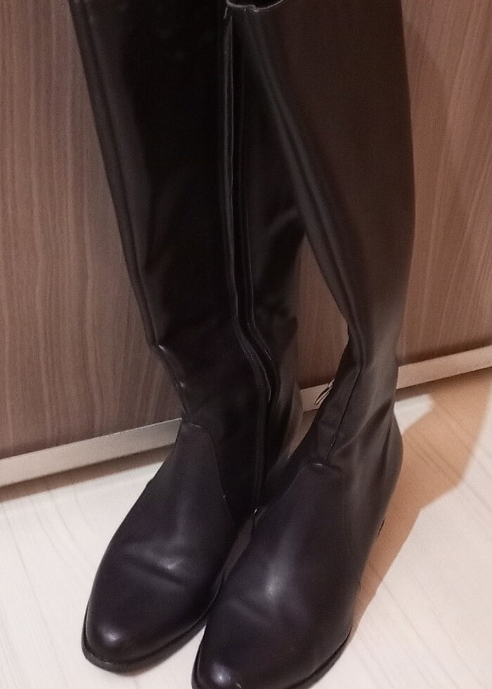 Siyah topuklu çizme  - Görsel 2