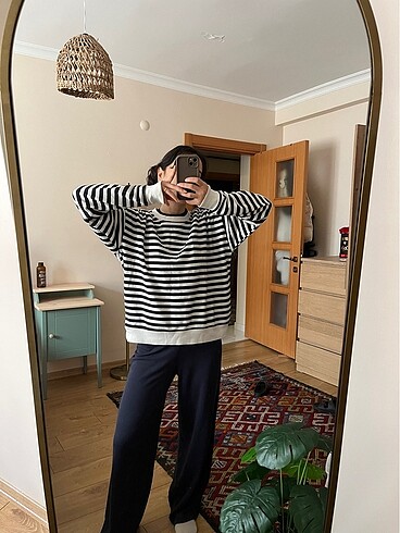 m Beden pull and bear sweatshirt
