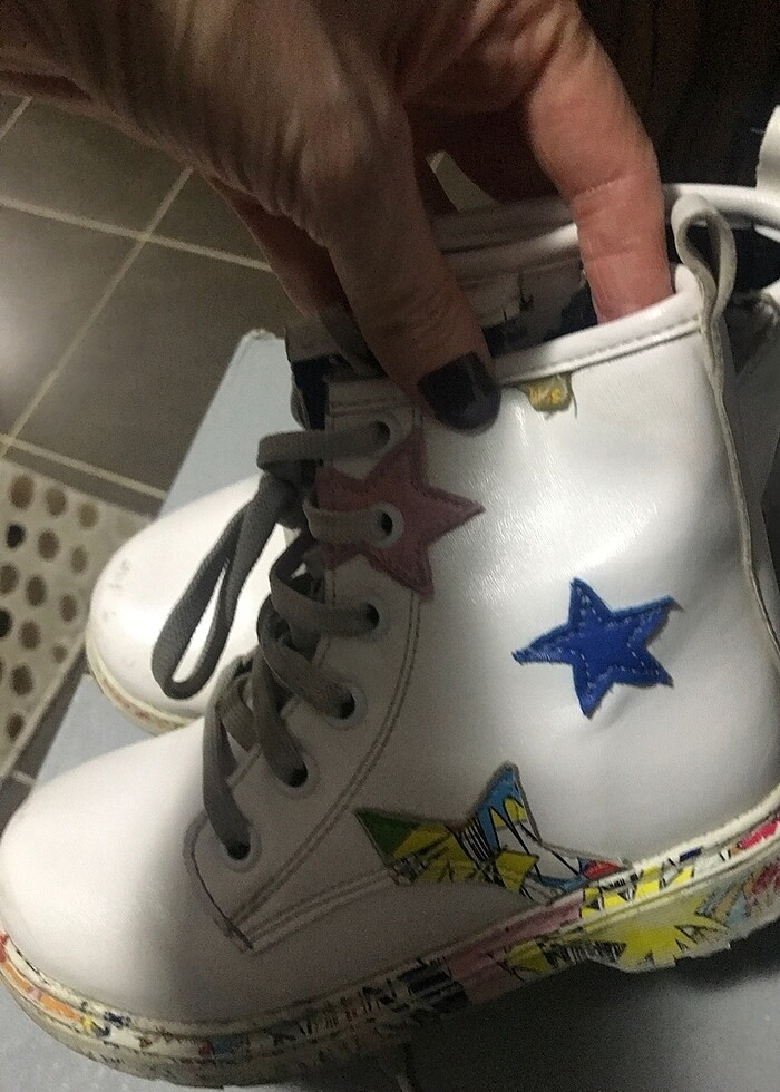 Beyaz Kemal tanca kız çocuk bot - Görsel 3