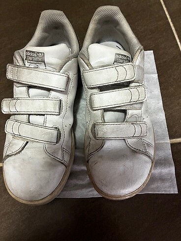 33 Beden beyaz Renk Adidas kız çocuk spor ayakkabı