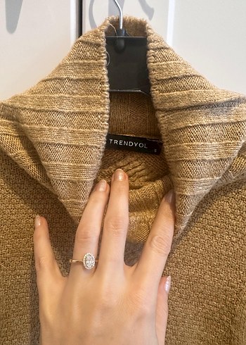 Kahverengi Boğazlı Örgü Kadın Kazak - Görsel 2