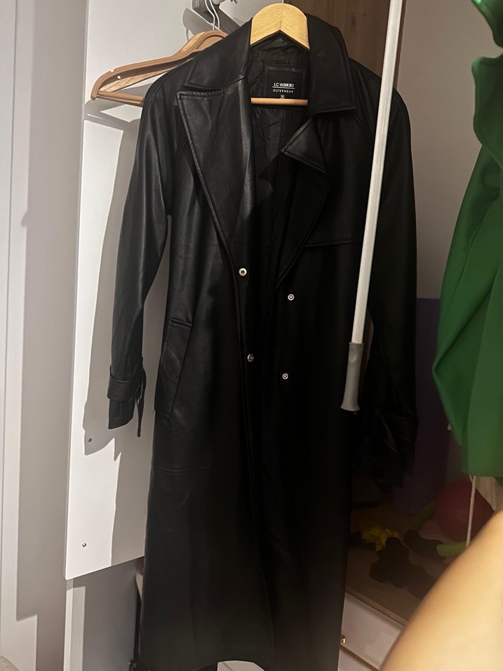 Düğmeli Siyah Deri Uzun Trençkot - Görsel 5