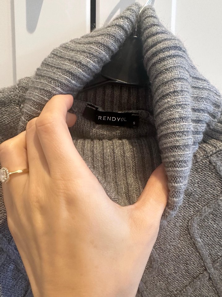 Gri Örgü Boğazlı Kadın Kazak - Görsel 2