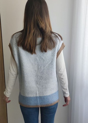 Desenli V Yaka Örgü Süveter - Görsel 2