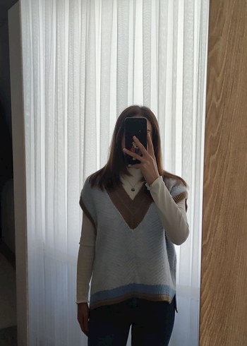 Desenli V Yaka Örgü Süveter - Görsel 4