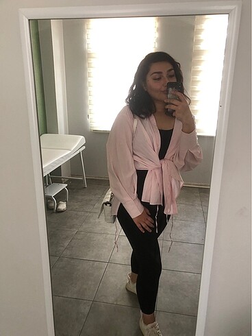 Pembe uzun gömlek