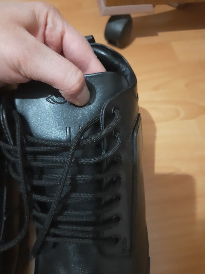 42 numara siyah erkek bot - Görsel 5