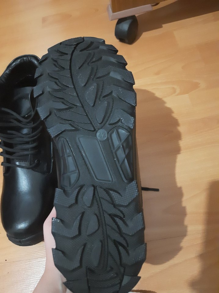 42 numara siyah erkek bot - Görsel 4