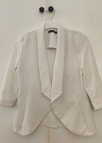 36 beden Kısa Kollu Beyaz Kadın Blazer Ceket