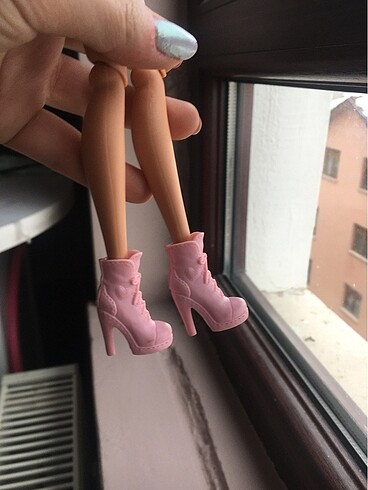 Barbie fashionistas bot