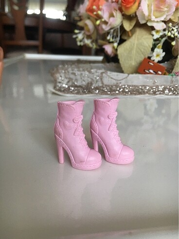  Beden Renk Barbie fashionistas bot