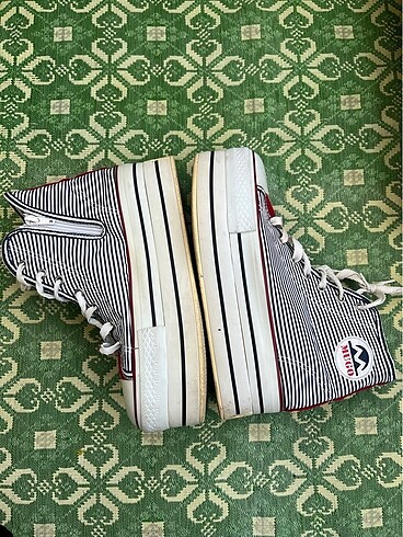 Converse Mugo çift tabanlı bez ayakkabı