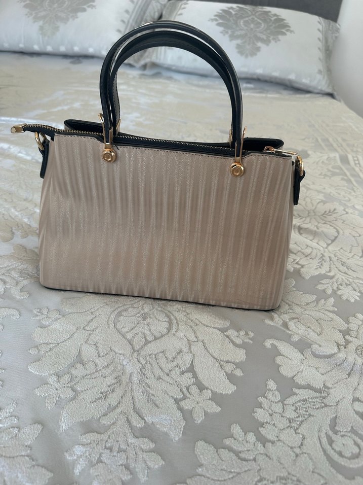 Bej Pileli Kadın Çanta Siyah Saplı - Görsel 2