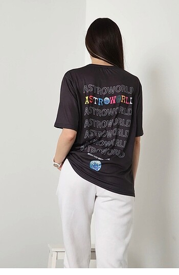 ASTROWORLD RENKLİ YAZI BASKILI KADIN TSHİRT