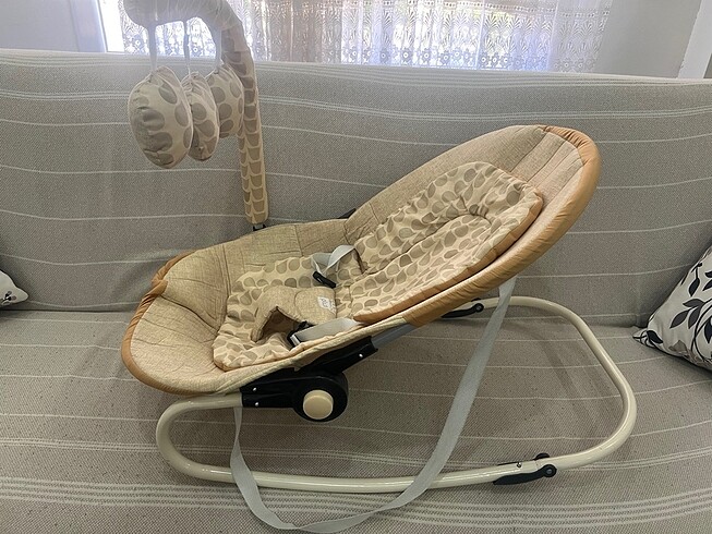 Baby plus ana kucağı