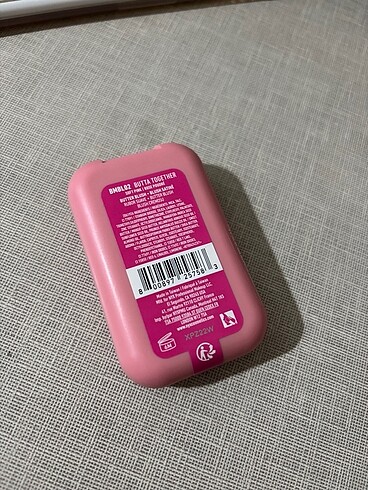  Beden nyx buttermelt allık ve lumı allık