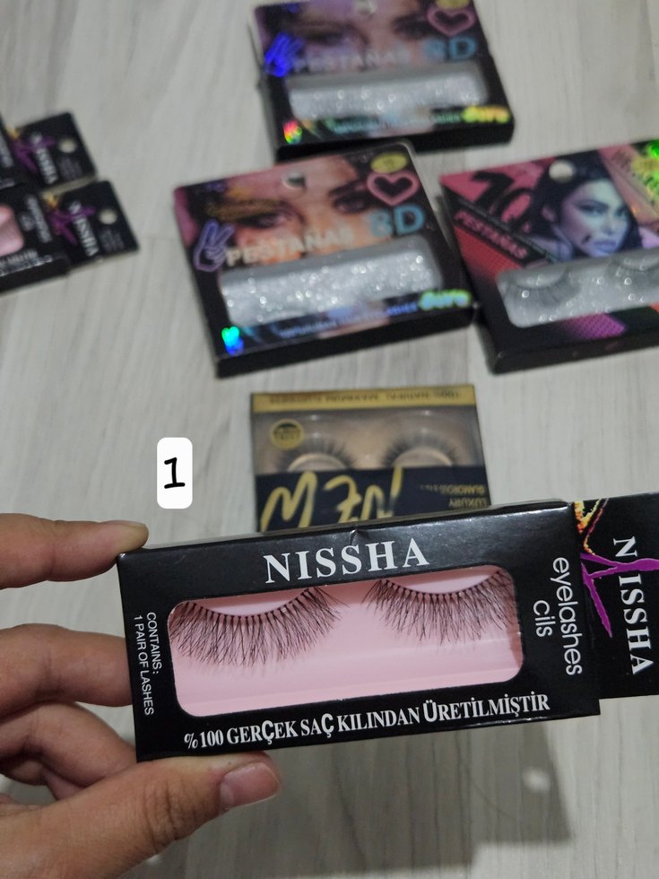 Çok Renkli Koyu Takma Kirpik Seti - Görsel 2