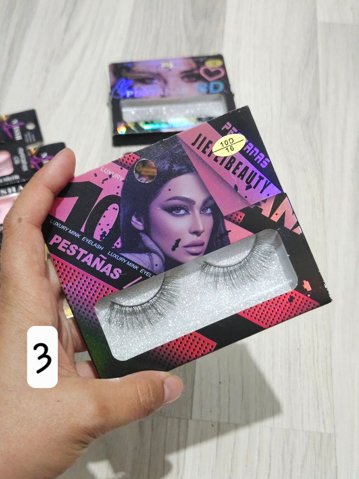 Çok Renkli Koyu Takma Kirpik Seti - Görsel 4