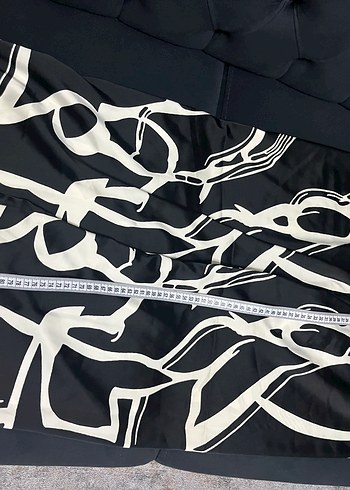 44 Beden Kadın Siyah Zebra Desenli saten Kumaş Pantolon
