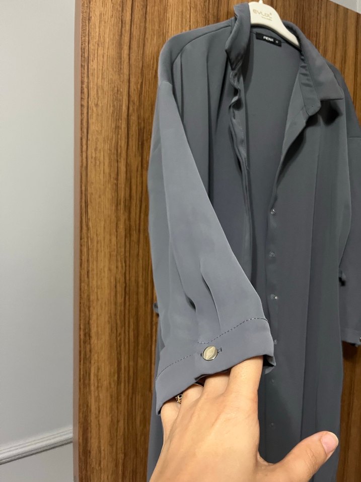 Gri Uzun Kadın Gömlek Elbise - Görsel 4