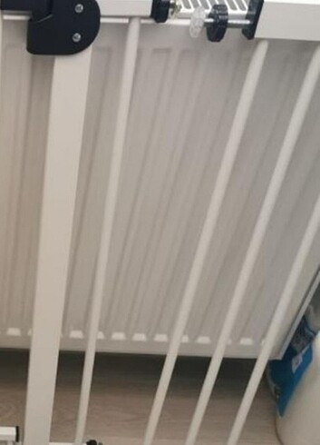 Güvenlik kapısı birleşme aparatı