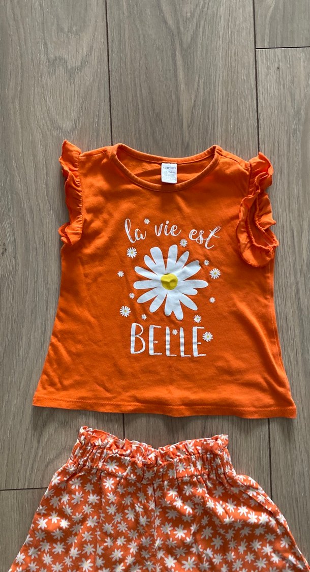 Kız Bebek Turuncu Fırfırlı Takım - Görsel 3