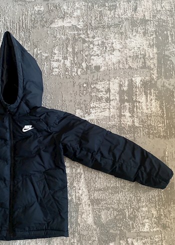 Siyah Nike Kapüşonlu Erkek Çocuk Mont - Görsel 2