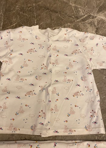 Uzun Kollu Düğmeli Bebek Kız Takımı - Görsel 6