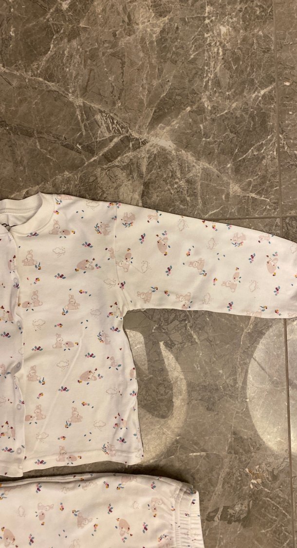 Uzun Kollu Düğmeli Bebek Kız Takımı - Görsel 3