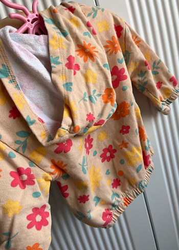 Çiçek Desenli Kapüşonlu Kız Sweatshirt - Görsel 3