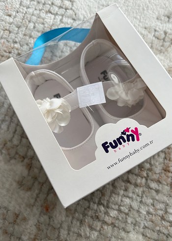 Kız Bebek Beyaz Fırfırlı İlk Adım Ayakkabısı - Görsel 2