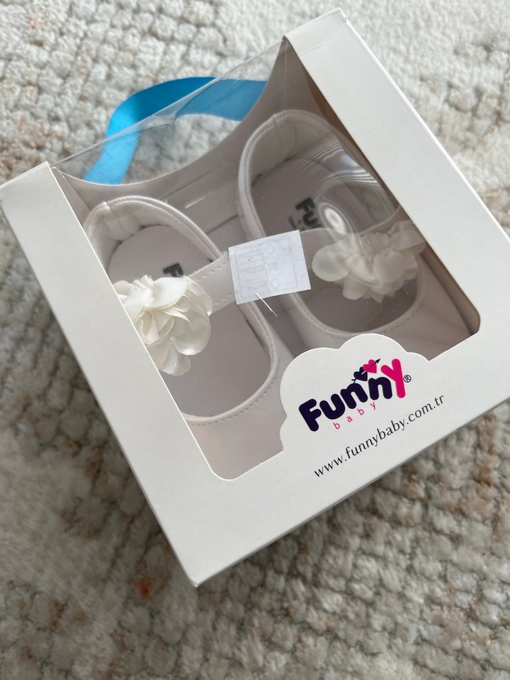 Kız Bebek Beyaz Fırfırlı İlk Adım Ayakkabısı - Görsel 2