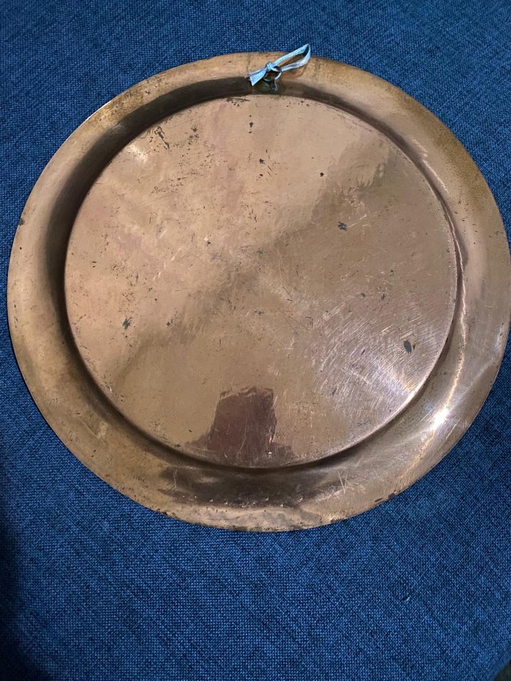 İşlemeli Parlak Altın Renkli Tabak ağırdır  hafif değil - Görsel 2