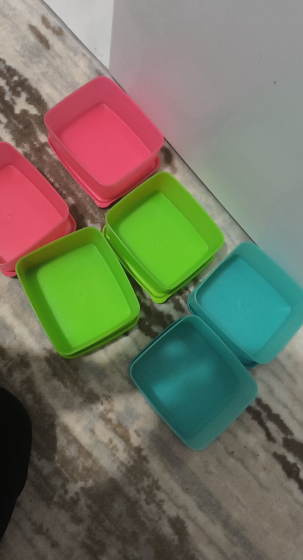 Renkli Plastik Saklama Kapları Seti - Görsel 3