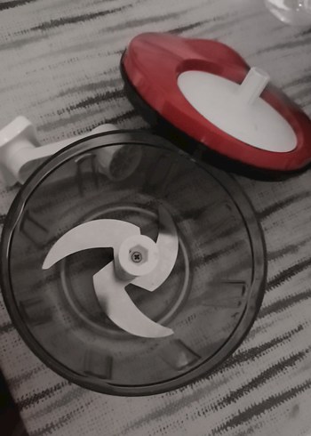 Kırmızı Kapaklı Plastik Mutfak Doğrayıcı - Görsel 2