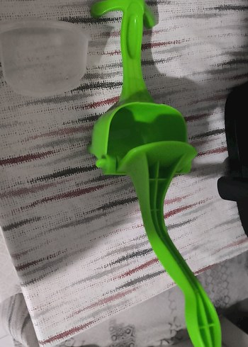 Yeşil Plastik Mutfak Sıkacağı - Görsel 3