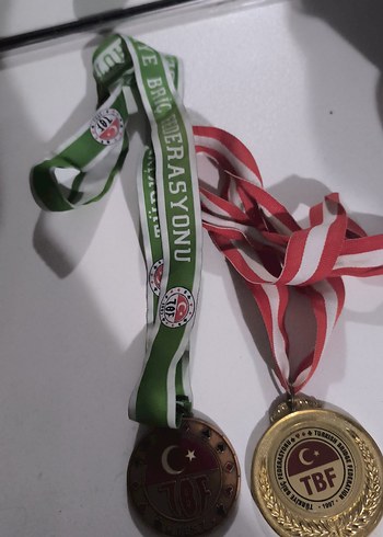 Altın Renkli Erkek Madalya - Görsel 2