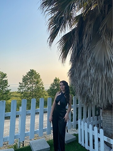 Siyah Saten Tulum