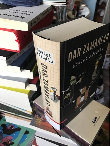  DAR ZAMANLAR (ADALET AĞAOĞLU )