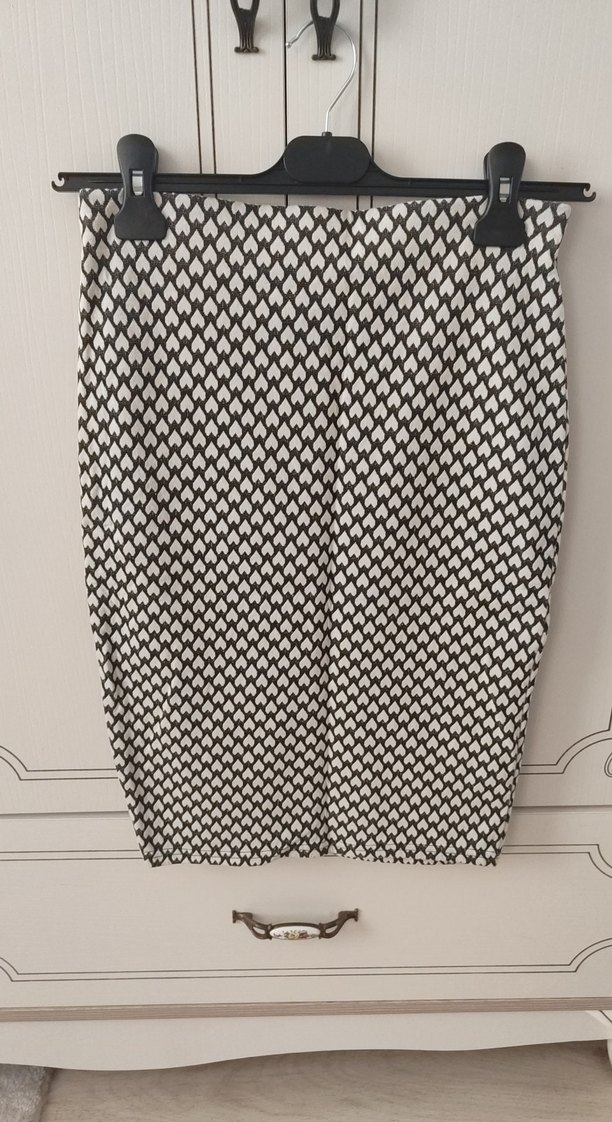 Gri kalp desenli kalem etek - Görsel 2