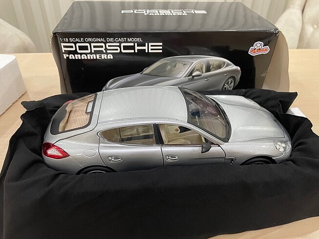  Diecast Porsche Panamera