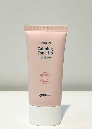 Goodal Heartleaf Yatıştırıcı Ton Aydınlatıcı Güneş Kremi SPF50+