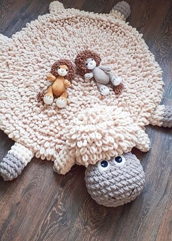 Beyaz Yün Kuzu Şekilli Çocuk Halısı - Görsel 4