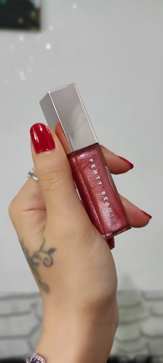Fenty Beauty Fussy gloss - Görsel 2