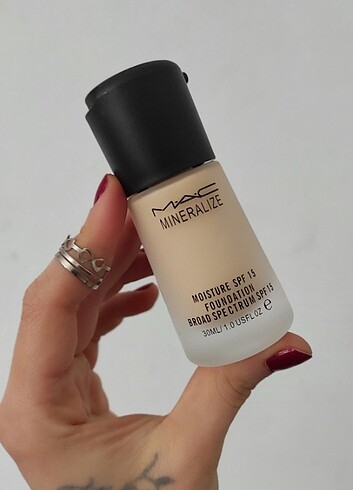 Beden Mac Mineralize nc25 Fondöten